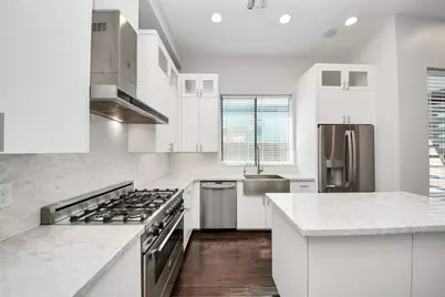 2310 Converse Street, Houston, TX 77006 - Photo 12