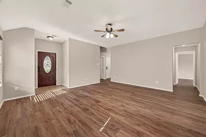 9418 Belleclaire Lane, Houston, TX 77044 - Photo 8