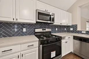 9418 Belleclaire Ln, Houston, TX 77044 - Photo 16