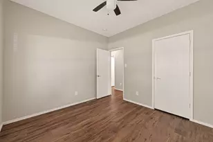 9418 Belleclaire Ln, Houston, TX 77044 - Photo 22