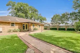 805 Bluebonnet Ln, Katy, TX 77493 - Photo 10