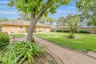 805 Bluebonnet Ln, Katy, TX 77493 - Photo 12