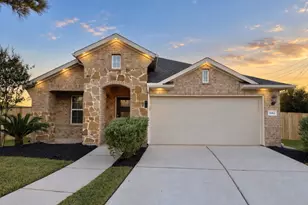 1982 Shim Ball Wy, Pearland, TX 77089 - Photo 2