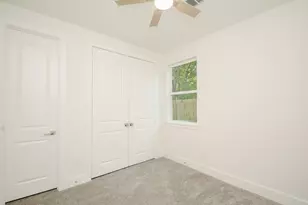 426 Sikes St, Houston, TX 77018 - Photo 6