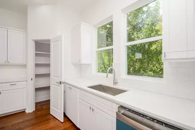 426 Sikes Street #B, Houston, TX 77018 - Photo 10