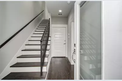 2116 Naomi Street #B, Houston, TX 77054 - Photo 8