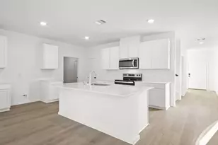 13030 Sorrento Bay Dr, Willis, TX 77318 - Photo 2