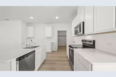 13030 Sorrento Bay Drive, Willis, TX 77318 - Photo 6