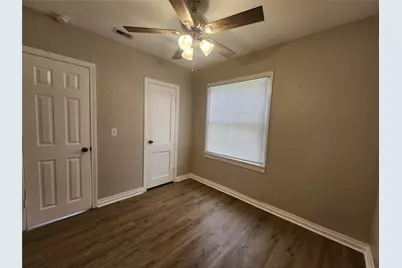 138 W Marion, Clute, TX 77531 - Photo 10