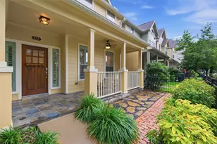 233 W 26th St, Houston, TX 77008 - Photo 2