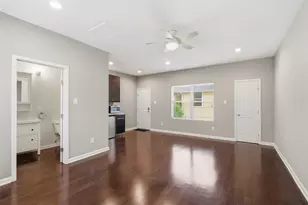 233 W 26th St, Houston, TX 77008 - Photo 28