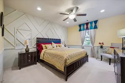 4806 Beamer Creek Court, Sugar Land, TX 77479 - Photo 32