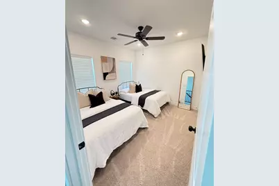 5527 Denmark Street #B, Houston, TX 77028 - Photo 4