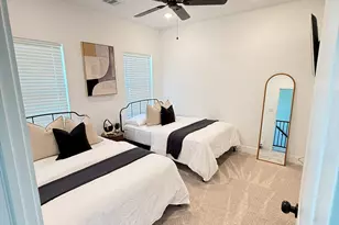 5527 Denmark St, Houston, TX 77028 - Photo 4