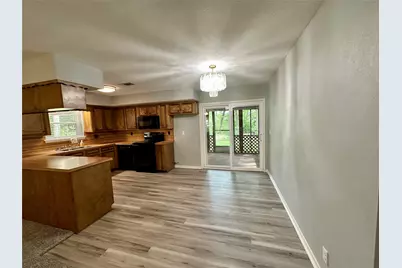202 Spring Creek Loop, Livingston, TX 77351 - Photo 12