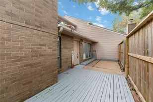 13911 Hollowgreen Dr, Houston, TX 77082 - Photo 2