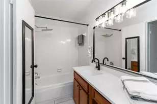 13911 Hollowgreen Dr, Houston, TX 77082 - Photo 14