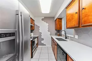 13911 Hollowgreen Dr, Houston, TX 77082 - Photo 6