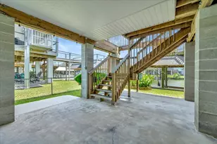 28 Dolphin St, Bayou Vista, TX 77563 - Photo 12