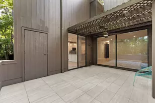 282 Litchfield Ln, Houston, TX 77024 - Photo 20