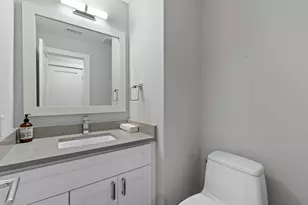 282 Litchfield Ln, Houston, TX 77024 - Photo 22