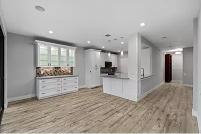 282 Litchfield Lane, Houston, TX 77024 - Photo 8