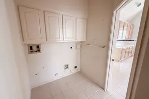 16018 Tall Pine Dr, Pasadena, TX 77059 - Photo 10