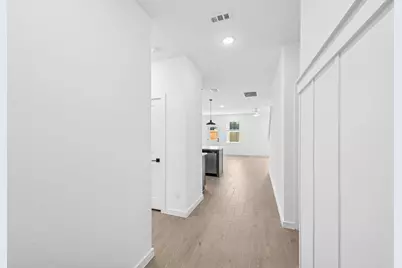 513 Monarch Trail, Huntsville, TX 77340 - Photo 2