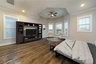 402 W 28th St, Houston, TX 77008 - Photo 14