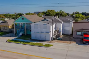 4415 S Ave S, Galveston, TX 77550 - Photo 2