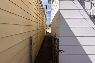 4415 Ave Ave S, Galveston, TX 77550 - Photo 4