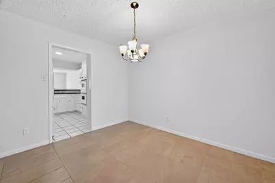 30 SW Windsor Court Court, Missouri City, TX 77459 - Photo 4