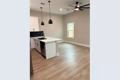 2105 Esther Drive #B, Houston, TX 77088 - Photo 8