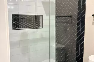 2105 Esther Dr, Houston, TX 77088 - Photo 18