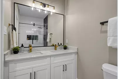 2105 Esther Drive #B, Houston, TX 77088 - Photo 18