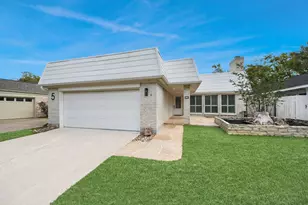 5 Tiffany Square, Sugar Land, TX 77478 - Photo 2