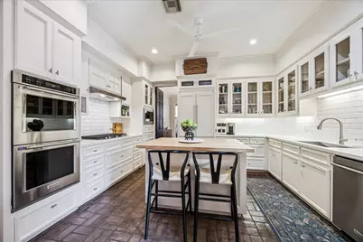 4832 Post Oak Timber Drive, Houston, TX 77056 - Photo 10