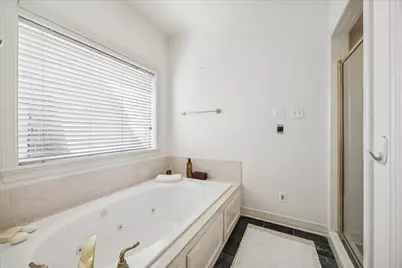 4832 Post Oak Timber Drive, Houston, TX 77056 - Photo 18