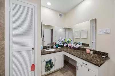 2238 S Piney Point Road #109, Houston, TX 77063 - Photo 12