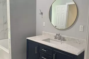125 N Shirley St, Alvin, TX 77511 - Photo 6