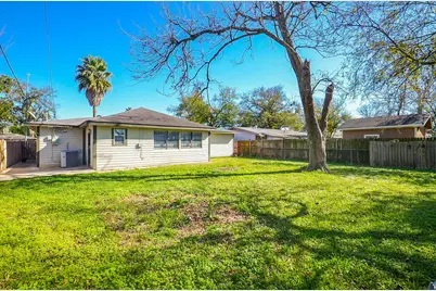 11517 Bannister Lane, Houston, TX 77076 - Photo 30