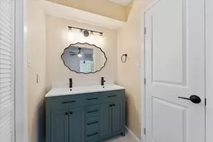 9863 Swan Ct, Conroe, TX 77385 - Photo 16