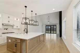 16023 Harvest Moon Ct, Conroe, TX 77302 - Photo 8