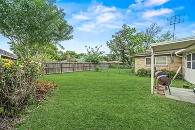 8922 Indian River Drive, Houston, TX 77088 - Photo 26