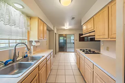 8922 Indian River Drive, Houston, TX 77088 - Photo 20