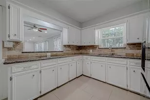 8110 Bent Oak Ln, Spring, TX 77379 - Photo 18