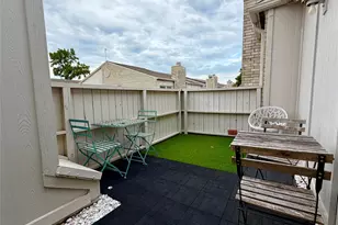 3800 Tanglewilde St, Houston, TX 77063 - Photo 16