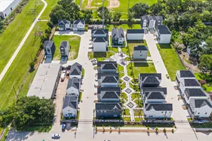 8317 Springwood Cyn Ln, Houston, TX 77055 - Photo 40