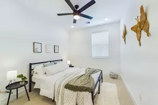 8317 Springwood Cyn Ln, Houston, TX 77055 - Photo 18