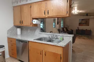 1518 Avenue B, Danbury, TX 77534 - Photo 10